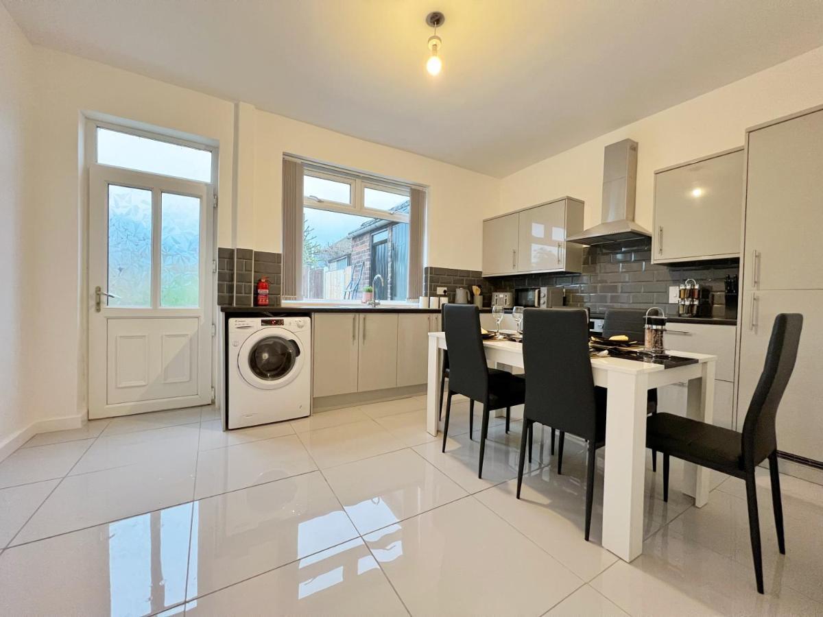 Cheerful 3 Bedroom Home With Netflix And Wi-Fi 미들턴 외부 사진