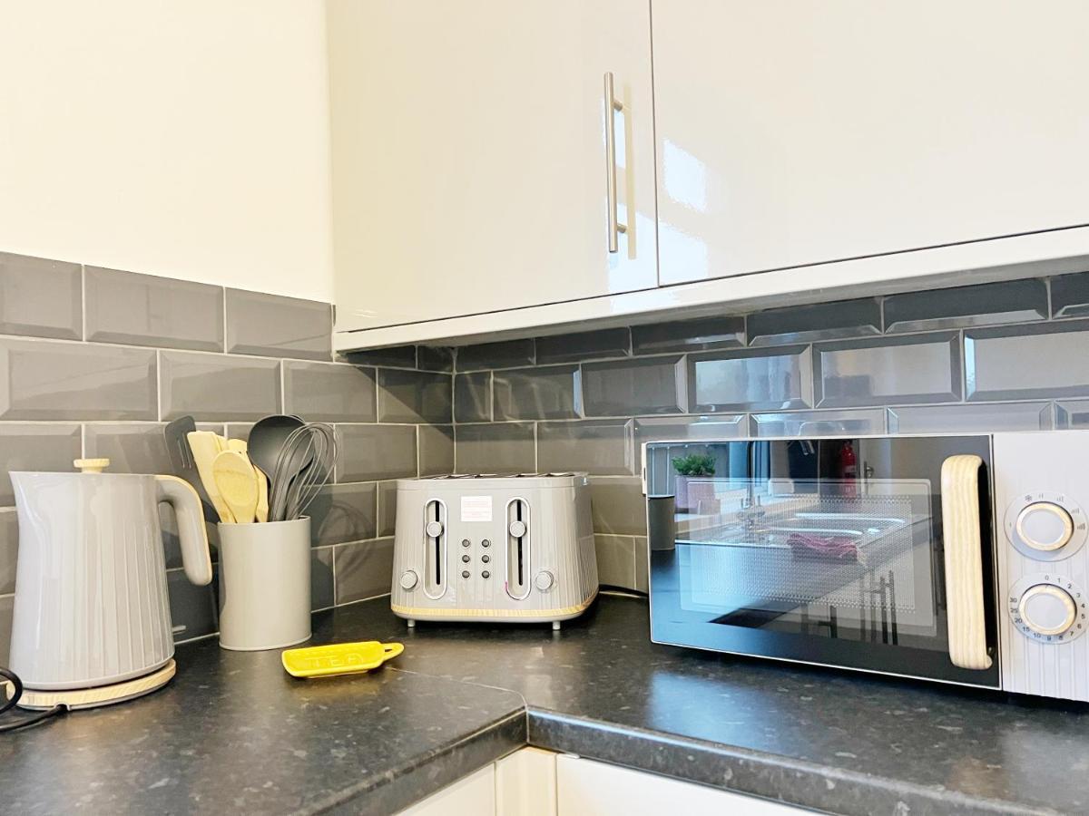 Cheerful 3 Bedroom Home With Netflix And Wi-Fi 미들턴 외부 사진